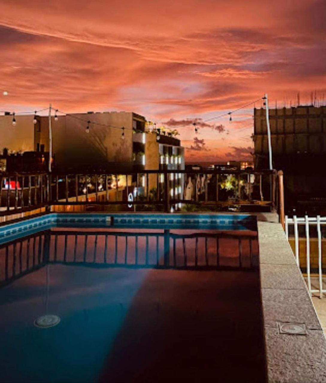 Chingon Anarchy Hotel & Roof Playa del Carmen Exterior foto